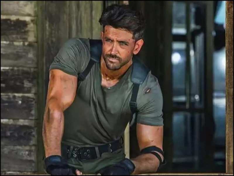 hrithik roshan war tshirt