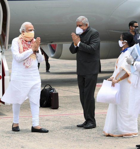 4 turning capitals in 4 corners of India, request CM Mamata in front of PM's visit.
