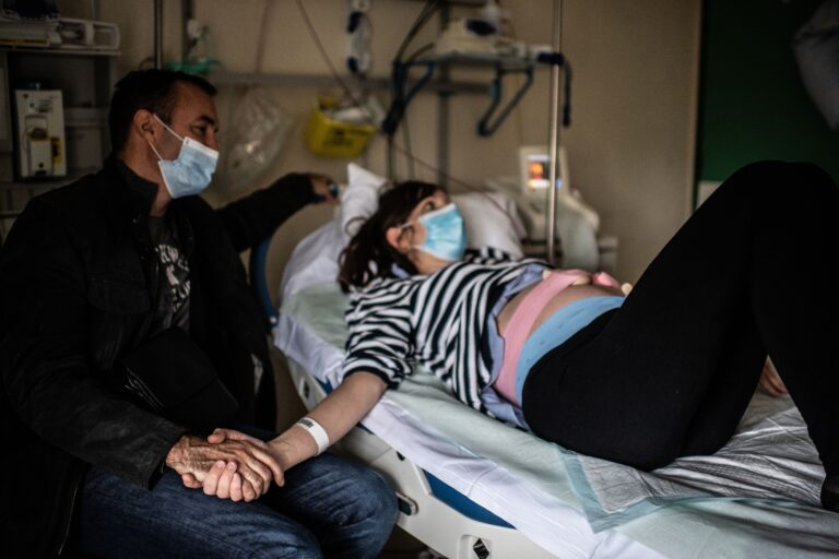 Keep space for 10% waste, don't rush: advise states on vaccination from the Government. 