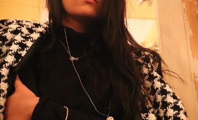 Jananisings is not a Bollywood Singer "BUT" Listen to her voice on IG. It will melt your heart.