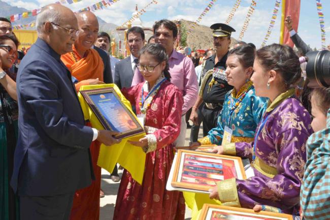 Bad weather not allowing president of India visit Ladakh. So team heads towards North Kashmir. May visit Ladakh after weather becomes good.