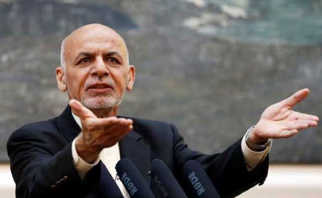 Ashraf Ghani resigns as President & leaves Kabul.