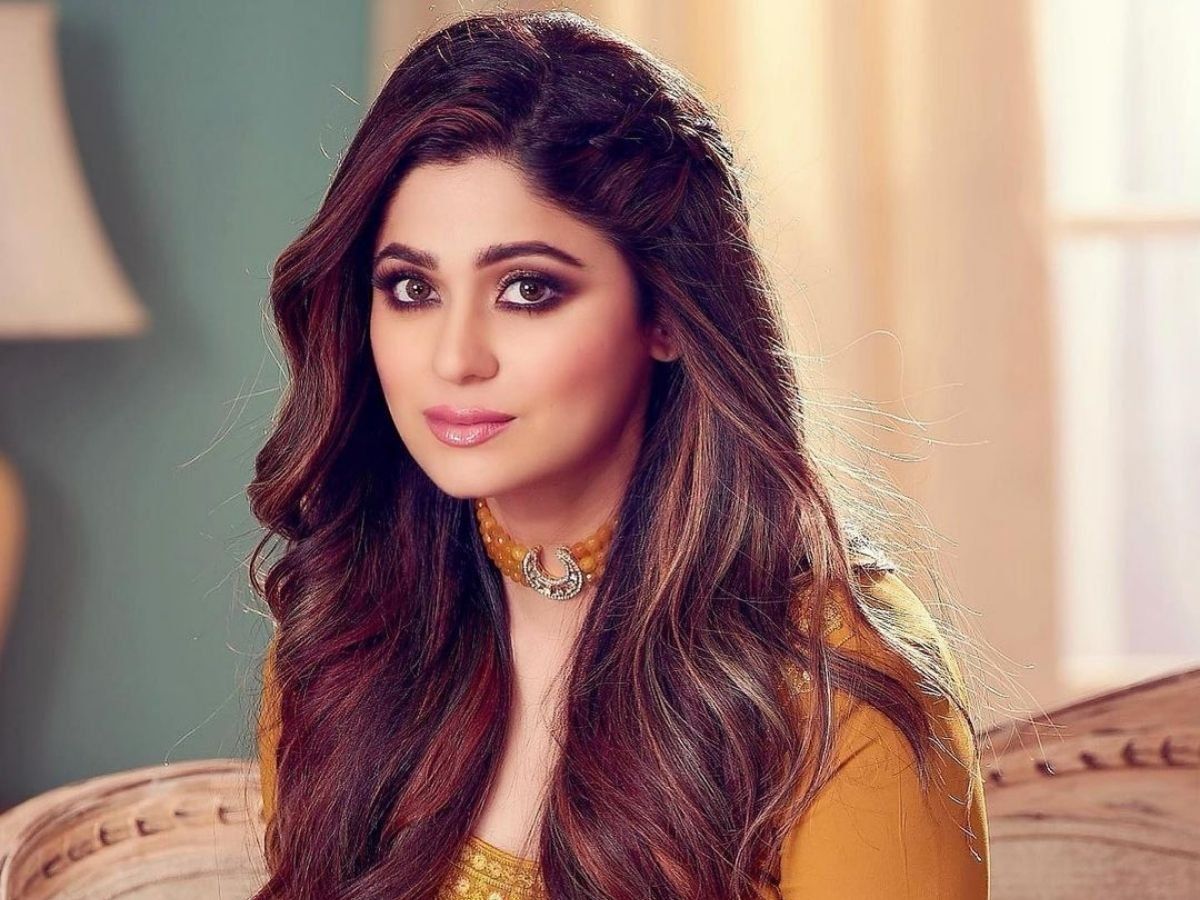 BigBoss OTT latest updates August 23 Shamita Shetty breaks down in the show. Says I am Idiot.