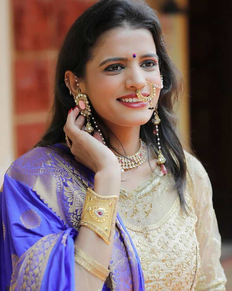 Rajal Barot young female singer of Gujarat taking her family legacy forward.