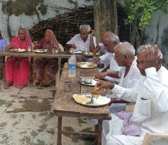 Every senior citizen eat in one kitchen