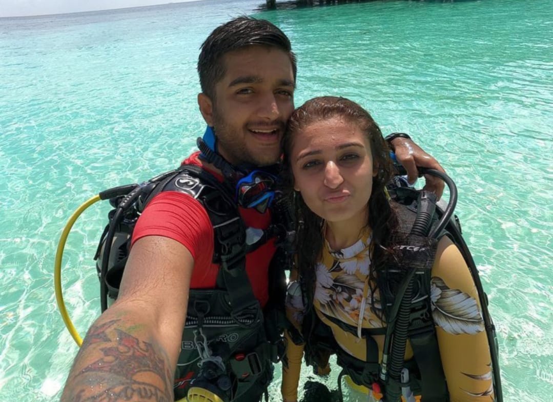 Dhvani Bhanushali posted a holiday photo with a mysterious man