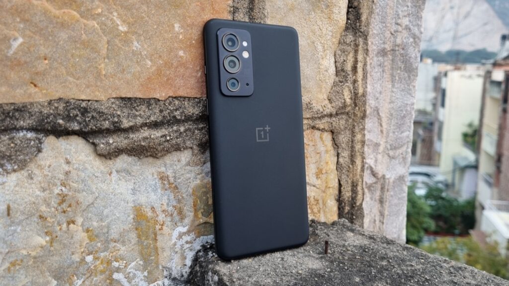 Renders of the OnePlus Renders of the OnePlus