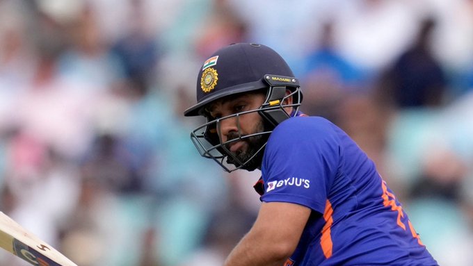 India vs England match in England.Little girl injured by captain Rohit Sharma's SIX.