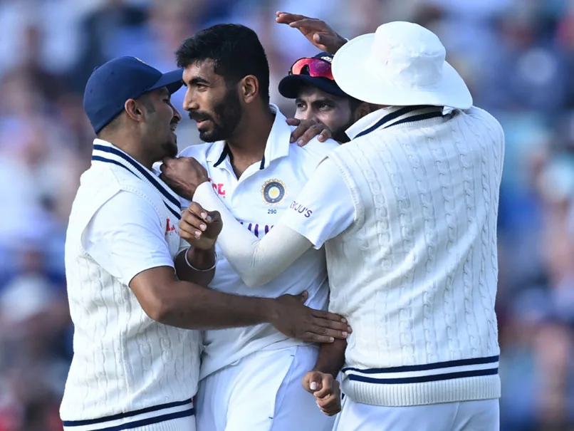 India leads England by 361 runs