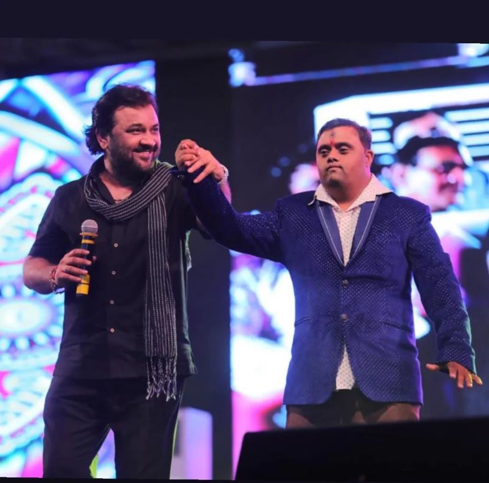 Kamo with Kirtidan Gadhvi