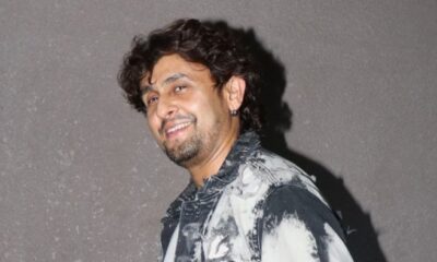 Sonu Nigam being attacked by his fans