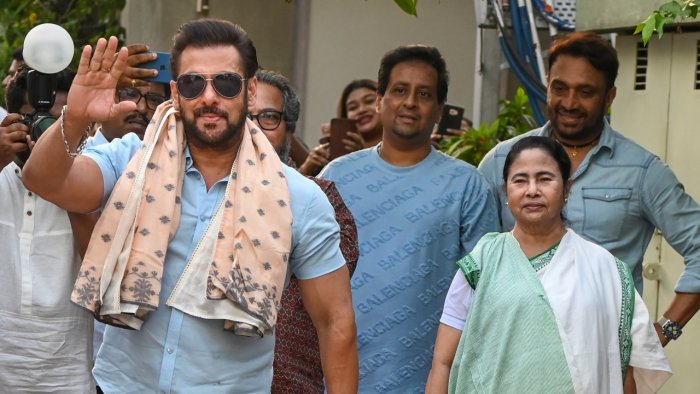 Salman Khan visits Mamata Banerjee's house