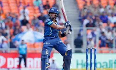 Virat Kohli louds Wriddhiman Saha batting