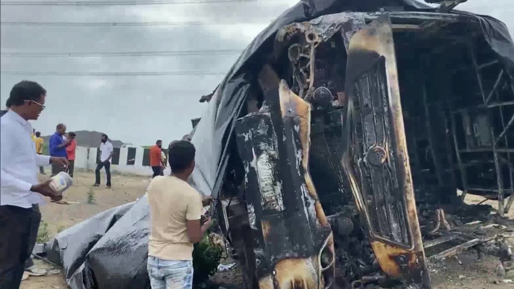 Maharashtra Bus accident