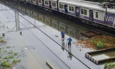 Heavy rain affects railway service in Mumbai