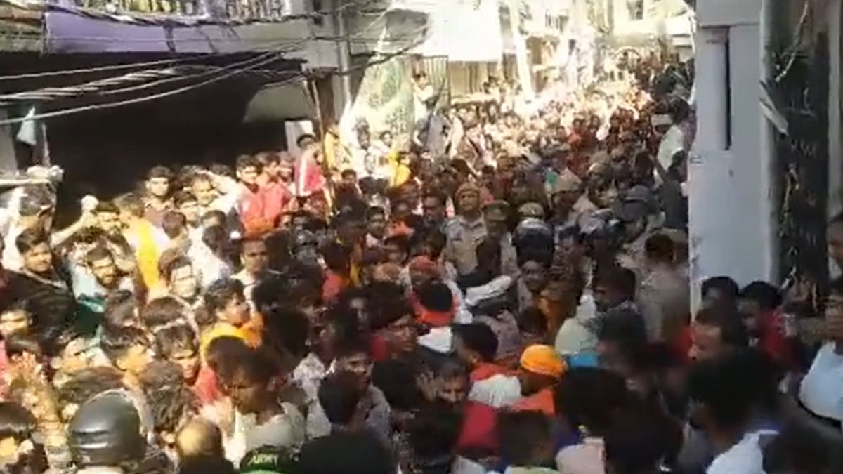 Stone pelting in Bareilly during Kanwar yatra
