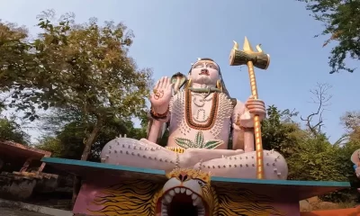 There is a massive Shiva statue in the Bhakti Dham amid natural beauty around Beran village near Himmatnagar in Sabarkantha. For Vishwakalyan, the lamp of Sava Man Ru is ignited here on Mahashivratri.