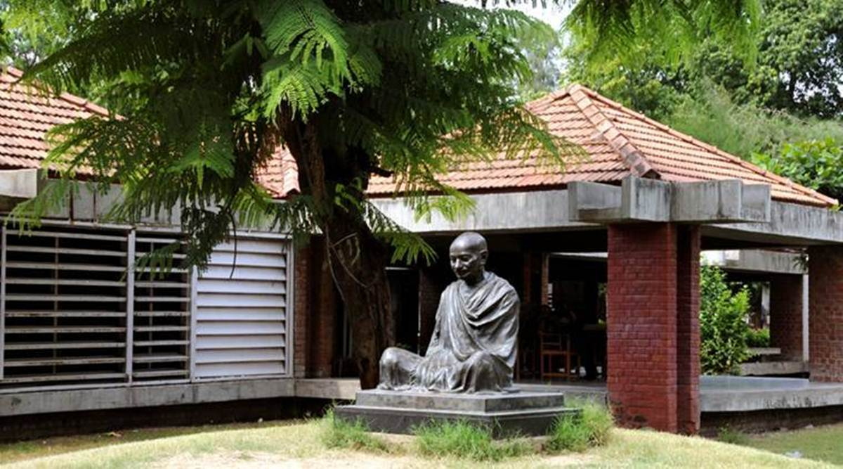Gandhi Ashram Memorial: Prime Minister Narendra Modi summarized the government's commitment to restoring old structures to their original condition and expressed the importance of preserving traditional construction methods so that future generations can understand and appreciate their historical value.