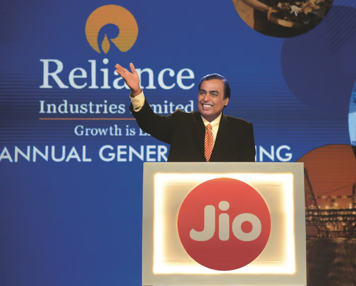 Mukesh Ambani was honoured with the coveted Lifetime Achievement Award at the Voice and Data Awards.