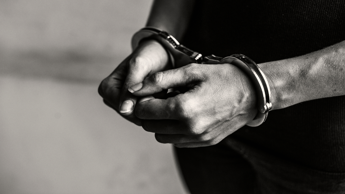 Surat Drugs: the Surat Crime Branch has broken a huge drug ring through simultaneous operations.