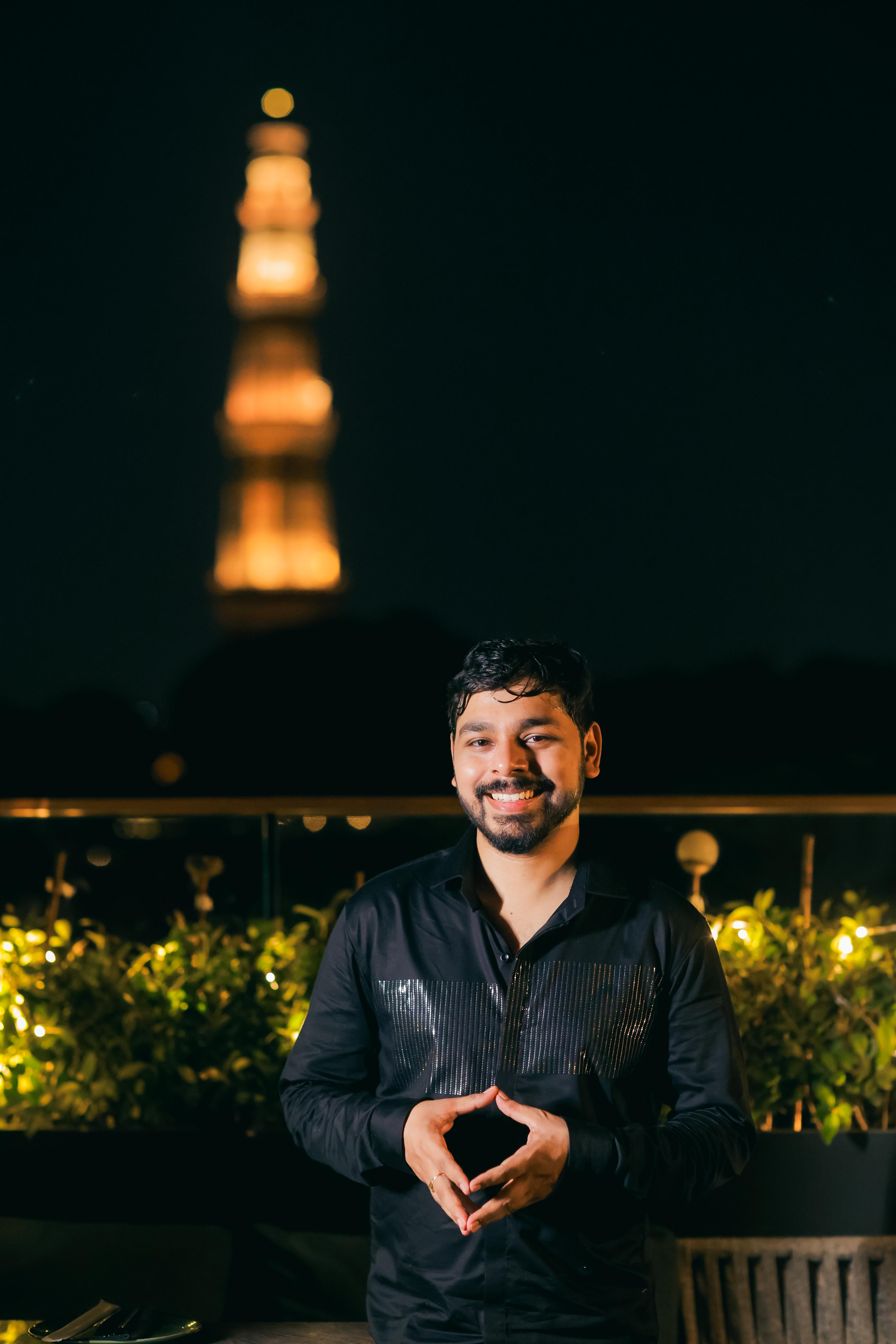 Alok Khare, one of the most talked-about young models from Lucknow, India, is scheduled to represent Saudi Arabia