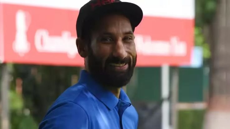 Sardar Singh urges the team to focus on the title at home.