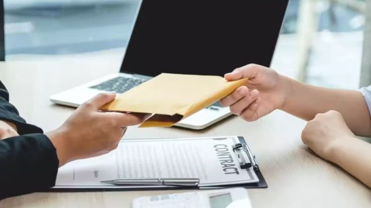 Why early pay decisions shape long-term growth.